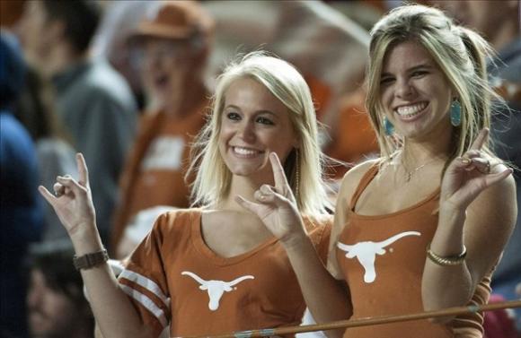 11 Jaw Dropping Reasons Why Texas Has The Hottest Fans In College Football 